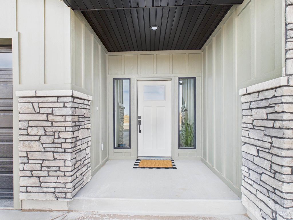 Photo of 1211 Bronze, Rupert, ID 83336 (MLS # 98969352)