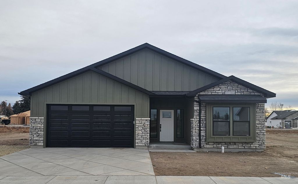 Photo of 1211 Bronze, Rupert, ID 83336 (MLS # 98969352)