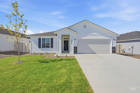 Photo of 120 N Tideberry Ave, Kuna, ID 83634 (MLS # 98996124)