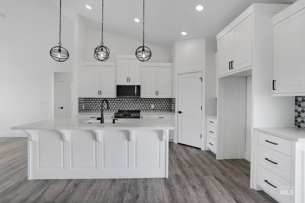 Photo of 800 Bird Farm Drive, Jerome, ID 83338 (MLS # 98958265)