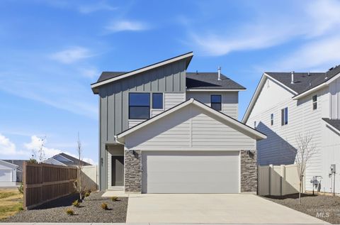Photo of 891 N Mirror Creek Way, Meridian, ID 83642 (MLS # 98967511)
