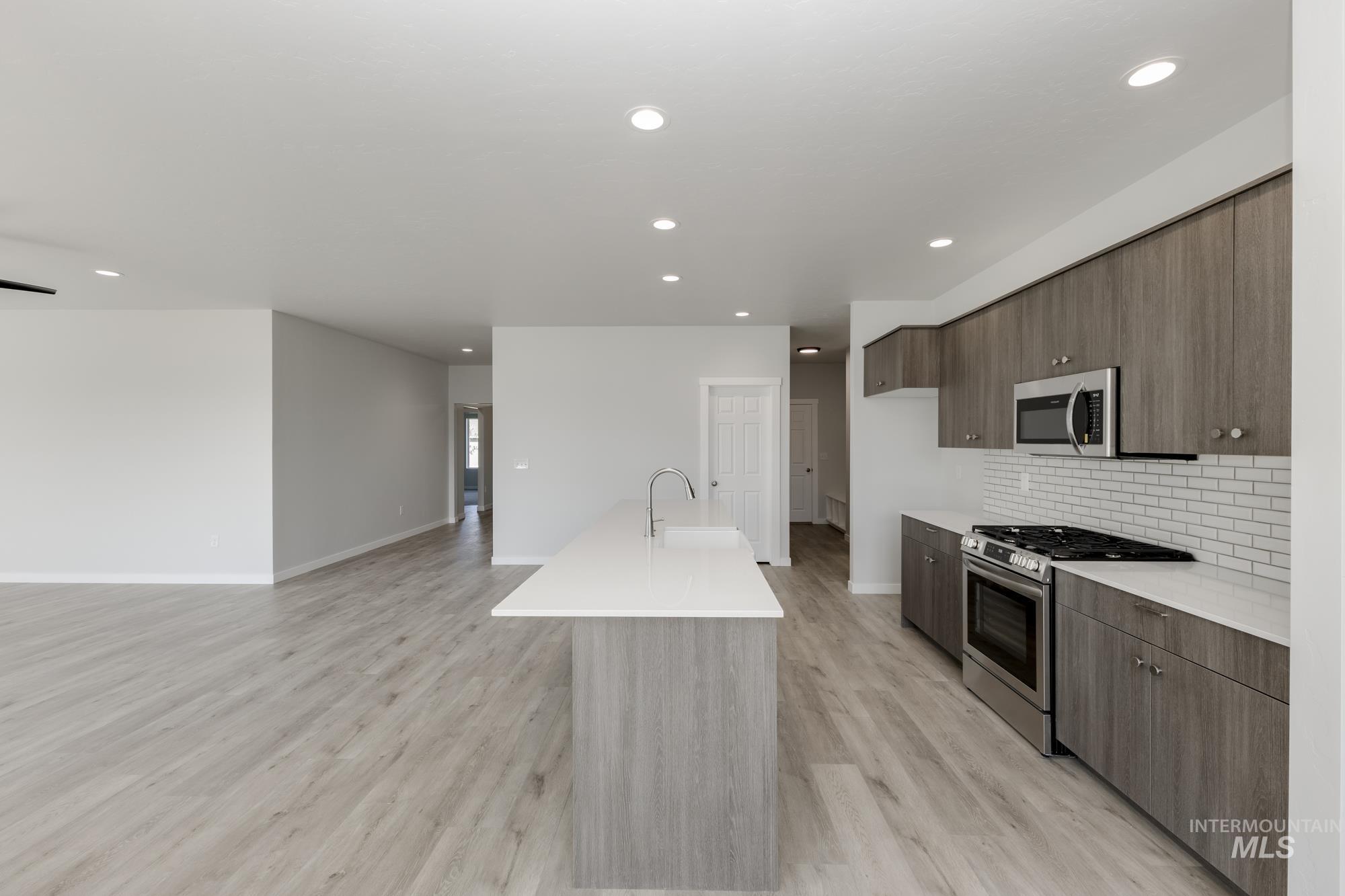 7175 W Blackberry Dr