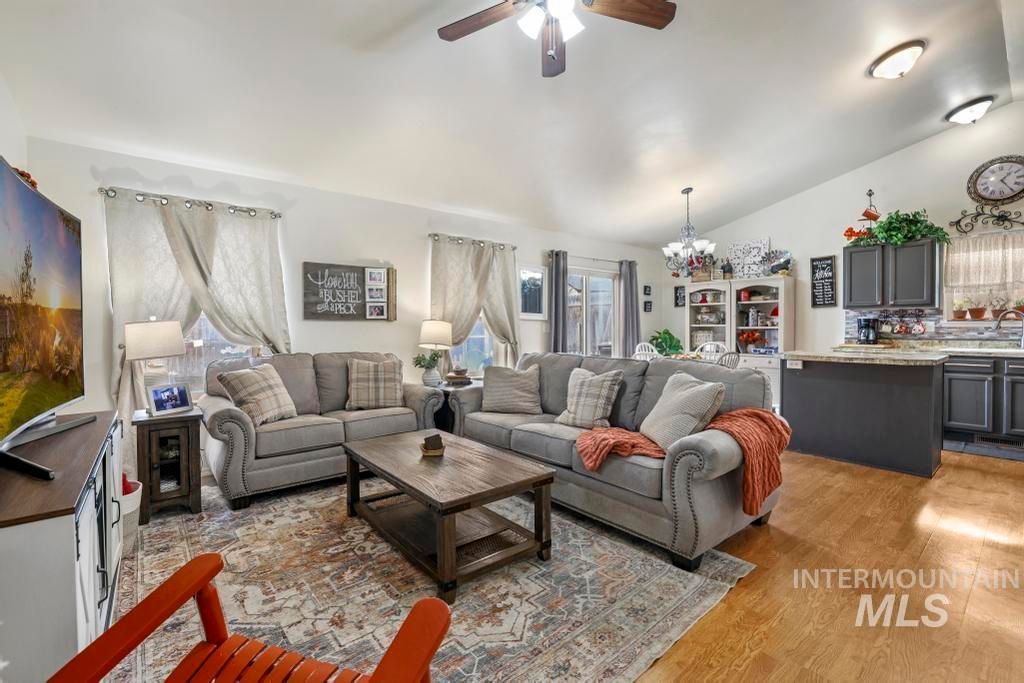 Photo of 1567 Dana St, Twin Falls, ID 83301 (MLS # 98969426)