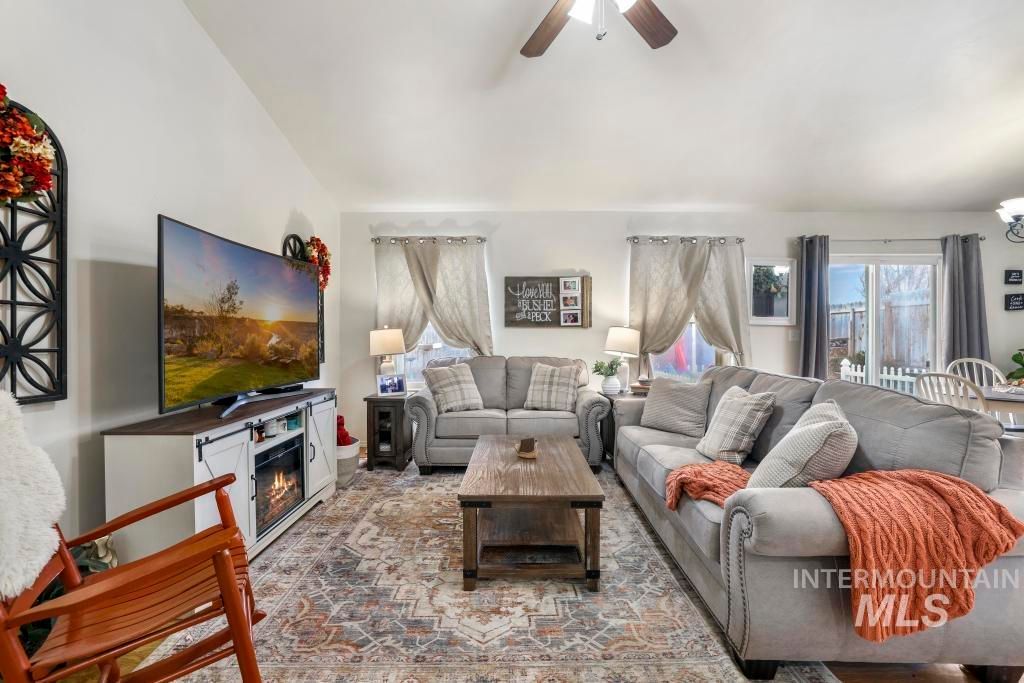 Photo of 1567 Dana St, Twin Falls, ID 83301 (MLS # 98969426)