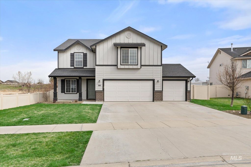 Photo of 980 E Yaquina Bay Dr, Nampa, ID 83686 (MLS # 98977964)
