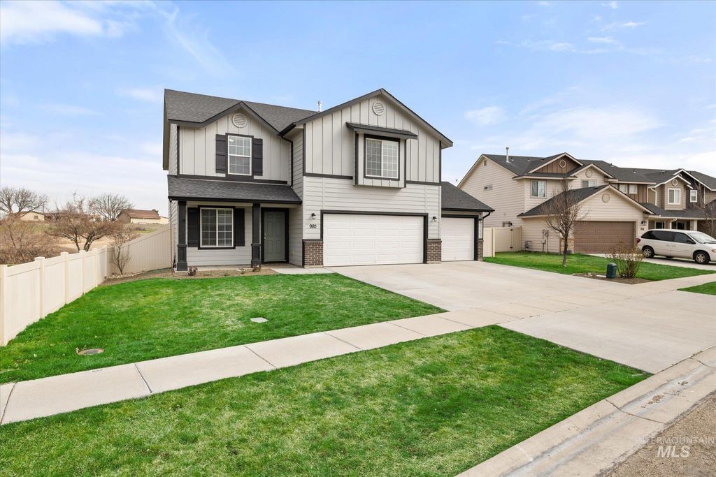 Photo of 980 E Yaquina Bay Dr, Nampa, ID 83686 (MLS # 98977964)
