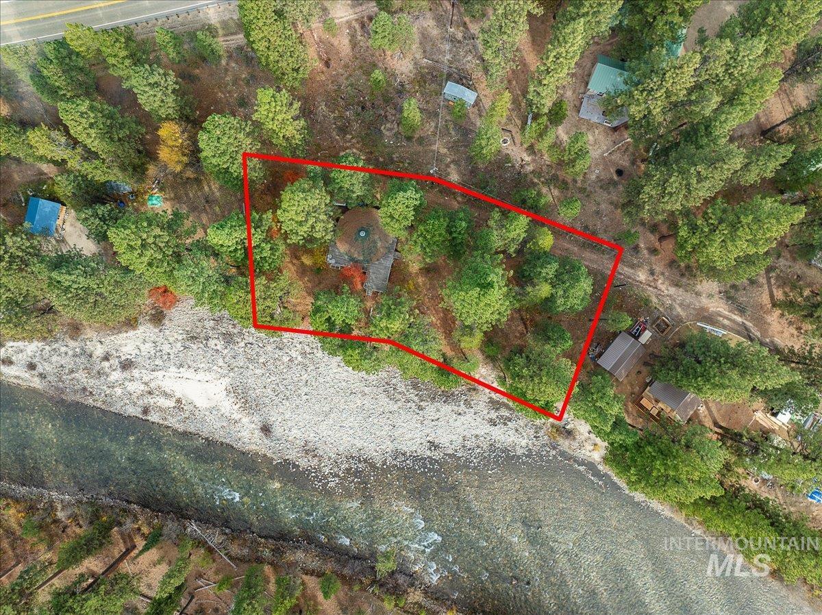 Aerial view of property's location with property boundaries highlighted