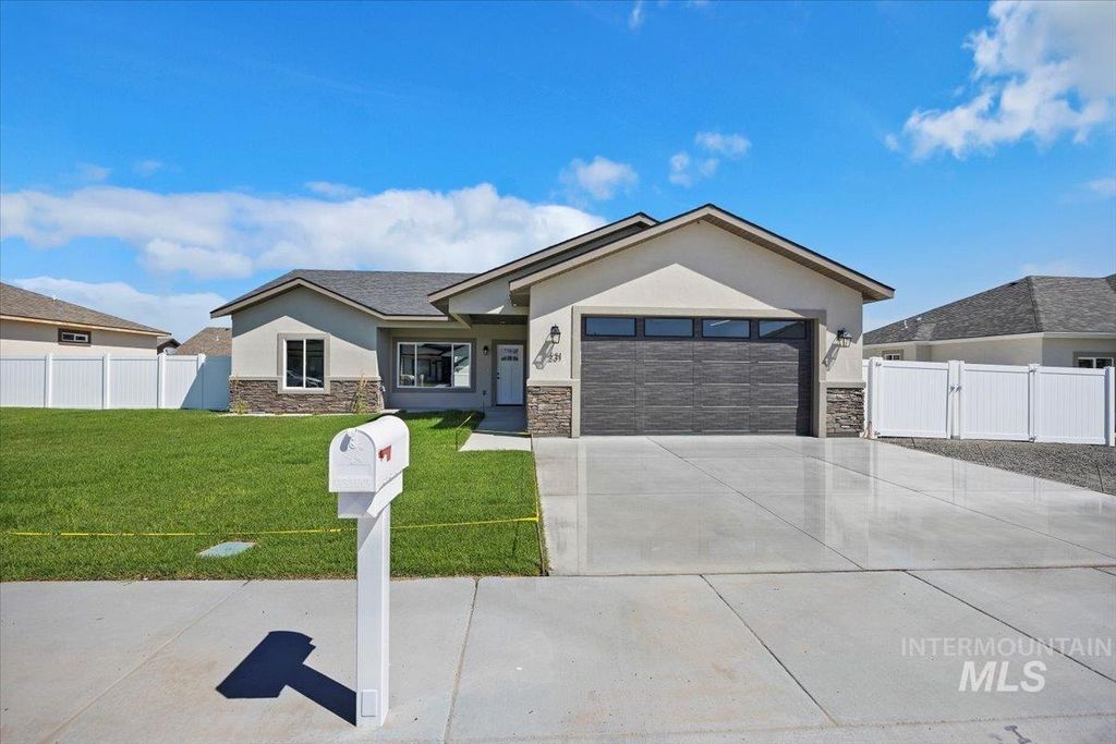 Photo of 231 Sandi Road, Twin Falls, ID 83301 (MLS # 98926378)