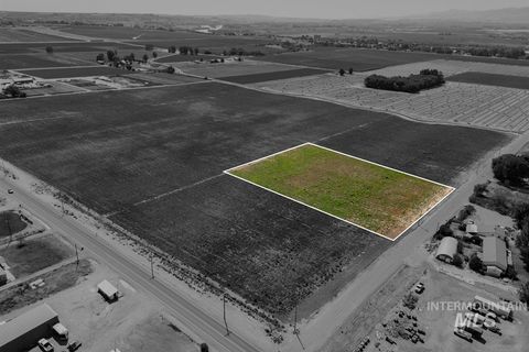 Photo of TBD Crystal Ln Parcel 3, Wilder, ID 83676 (MLS # 98957486)