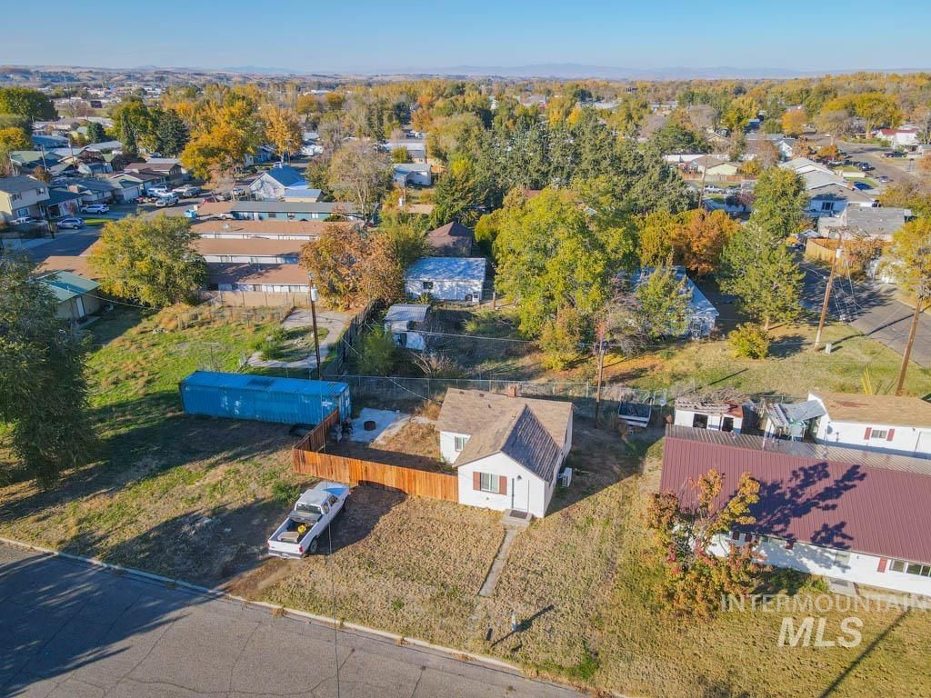 Photo of 355 NW 5th Ave, Ontario, OR 97914 (MLS # 98966386)