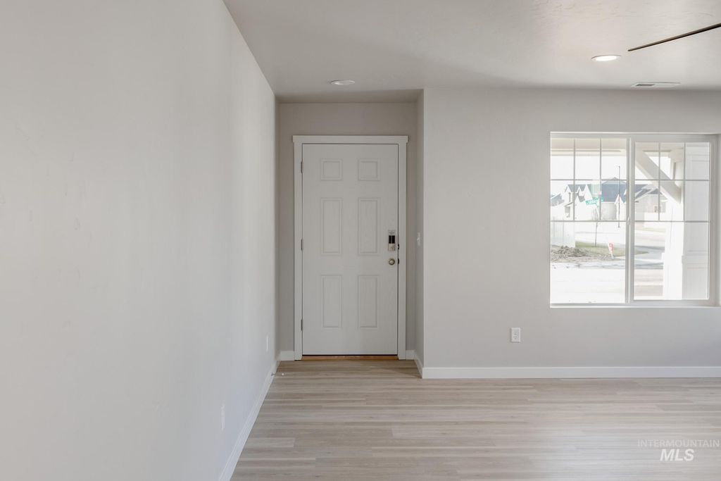 Photo of 1557 Covington St, Middleton, ID 83644 (MLS # 98975504)