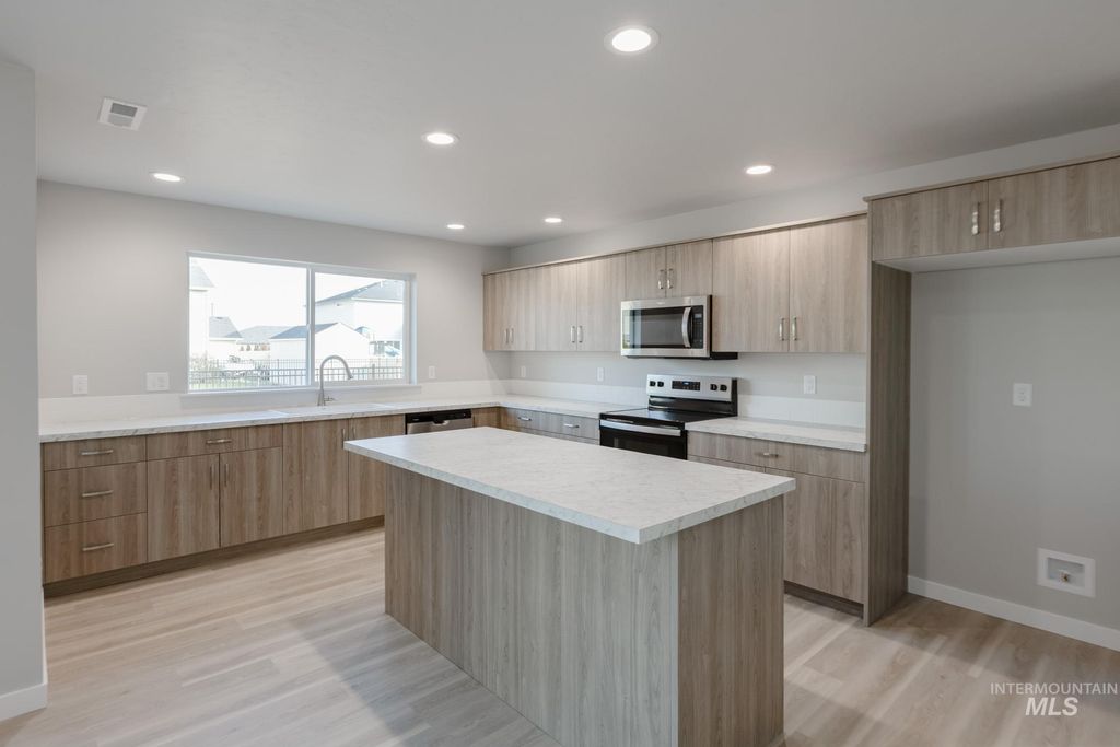 Photo of 1557 Covington St, Middleton, ID 83644 (MLS # 98975504)