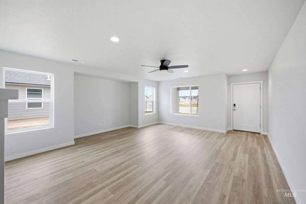 Photo of 1557 Covington St, Middleton, ID 83644 (MLS # 98975504)