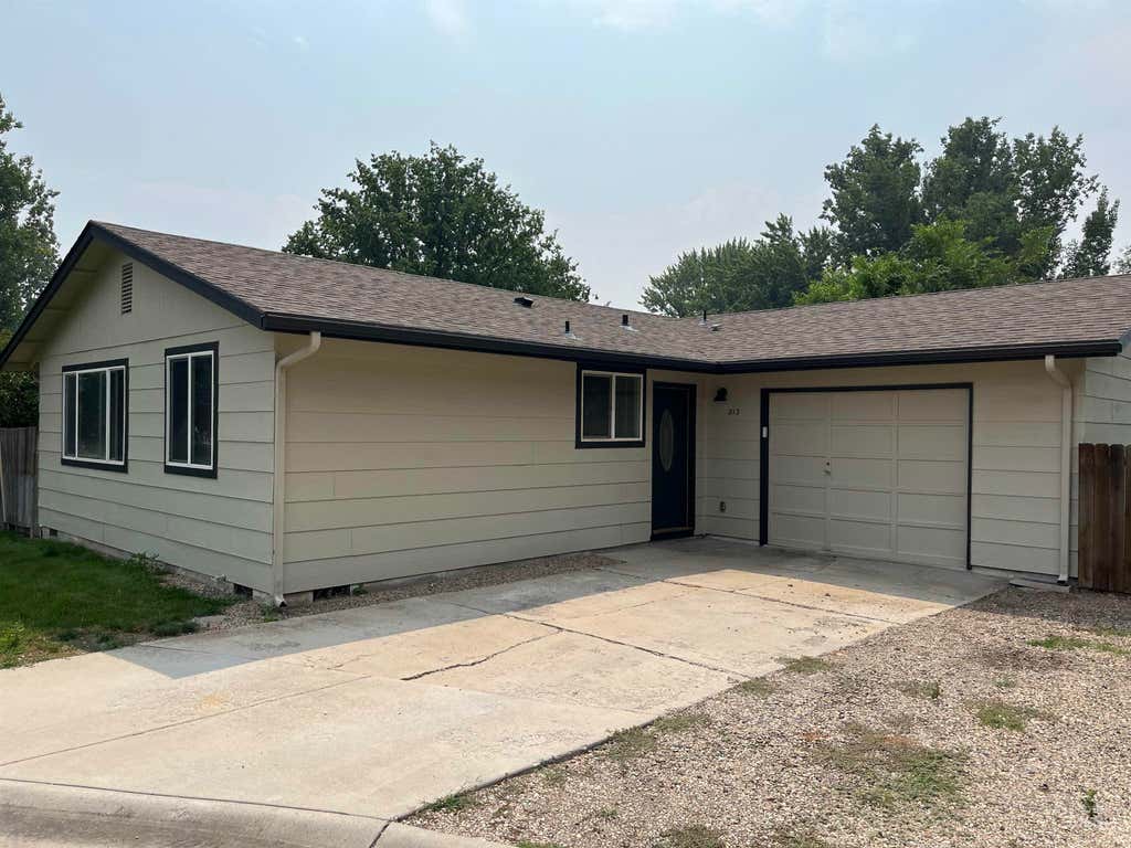 Photo of 213 Nelson Ct, Middleton, ID 83644 (MLS # 98995606)