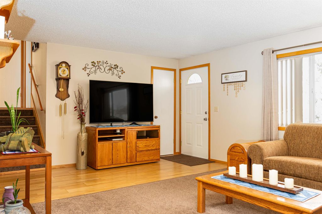 Photo of 1928 Powers Ave, Lewiston, ID 83501 (MLS # 98976056)