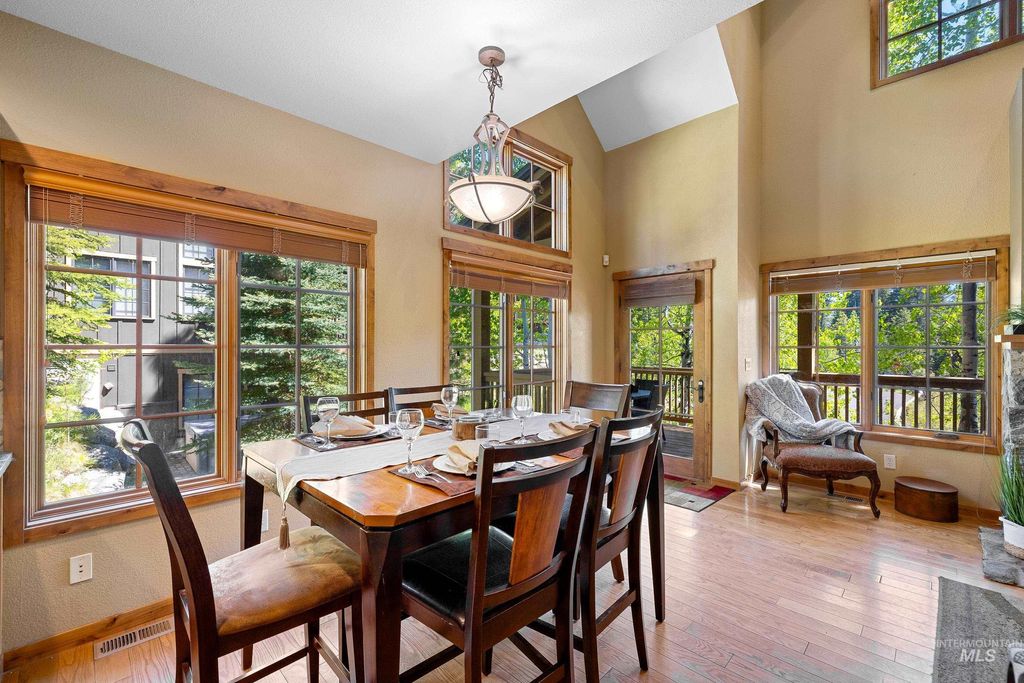 Photo of 25 Golden Bar Court, Donnelly, ID 83615 (MLS # 98912907)