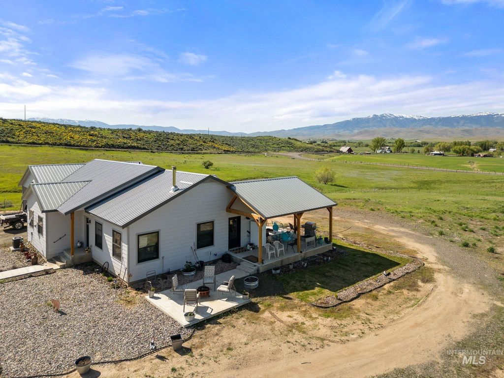 Photo of 3209 Schwenkfelder Rd, Cambridge, ID 83610 (MLS # 98962707)