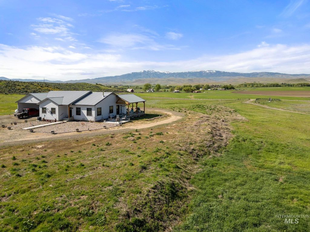 Photo of 3209 Schwenkfelder Rd, Cambridge, ID 83610 (MLS # 98962707)