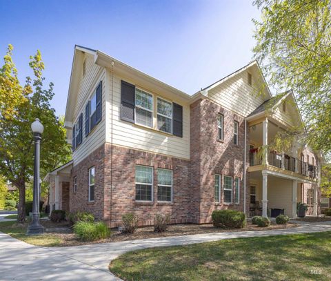 1148 E Winding Creek Dr Eagle ID 83616