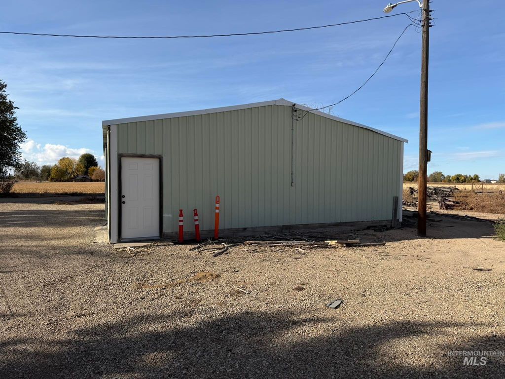 Photo of 5220 W Ustick Rd, Meridian, ID 83646 (MLS # 98967019)