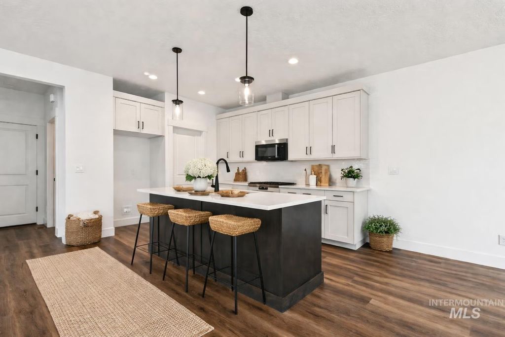 Photo of 748 S Calhoun Ln, Star, ID 83669 (MLS # 98980762)