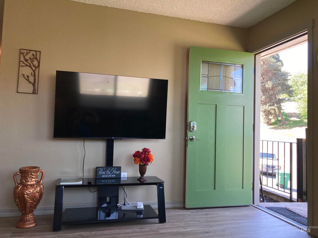 Photo of 555 13th Street #A, Lewiston, ID 83501 (MLS # 98964712)