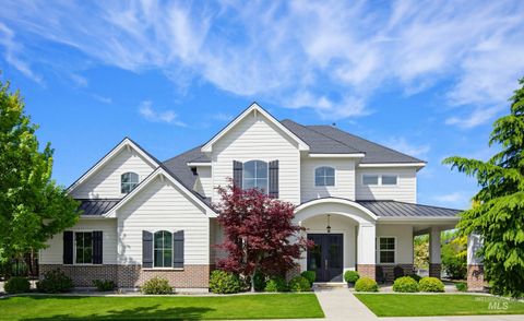 Photo of 939 S Lake Pointe Way, Eagle, ID 83616 (MLS # 98985619)