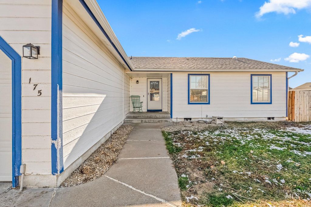 Photo of 175 Del Mar St, Mountain Home, ID 83647 (MLS # 98972787)