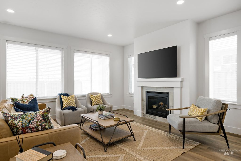 Photo of 18109 Cinder Brook Ave, Nampa, ID 83687 (MLS # 98978814)