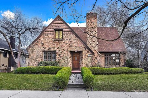 Photo of 1406 N Harrison Blvd, Boise, ID 83702 (MLS # 98977492)