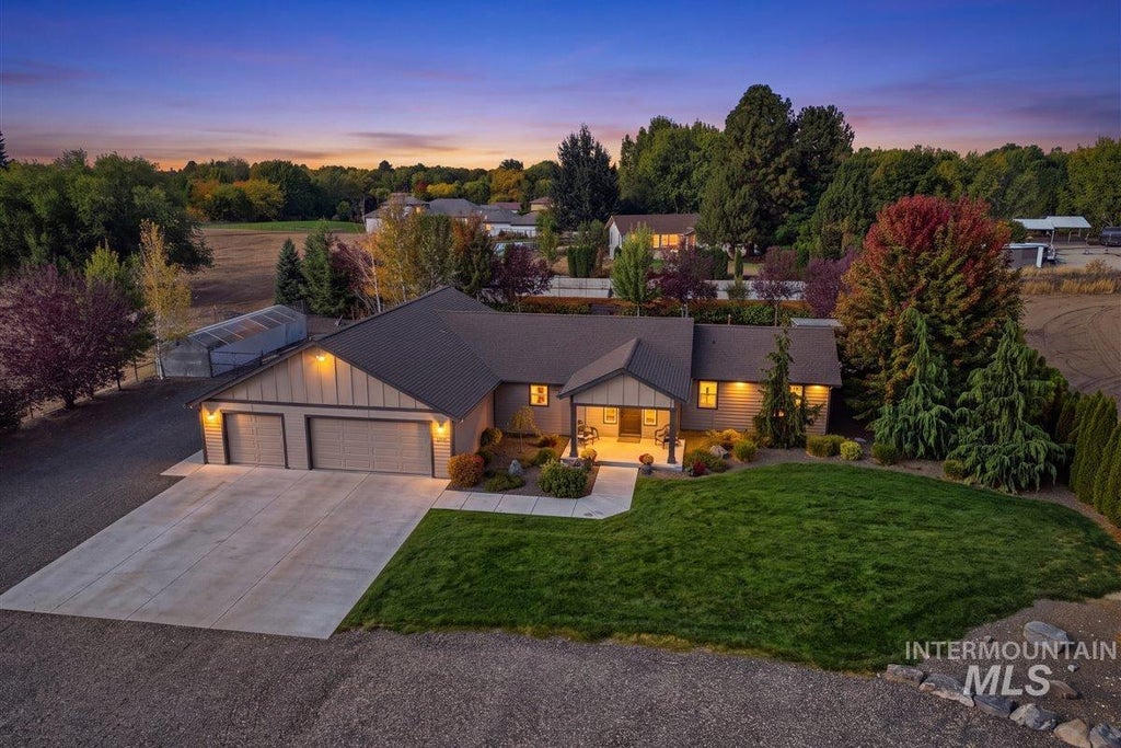Photo of 2557 N Sky View Lane, Eagle, ID 83616 (MLS # 99003421)