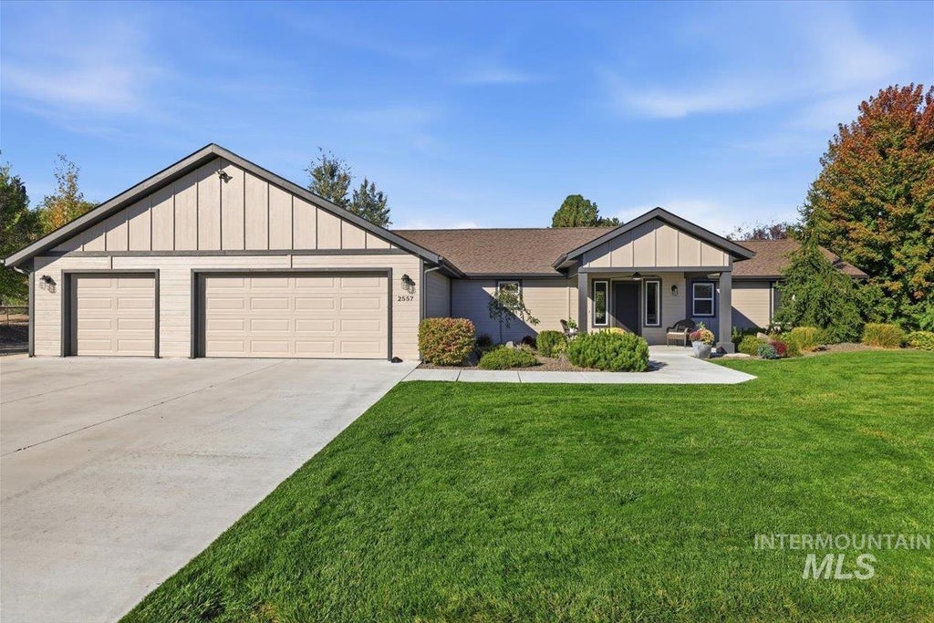 Photo of 2557 N Sky View Lane, Eagle, ID 83616 (MLS # 99003421)