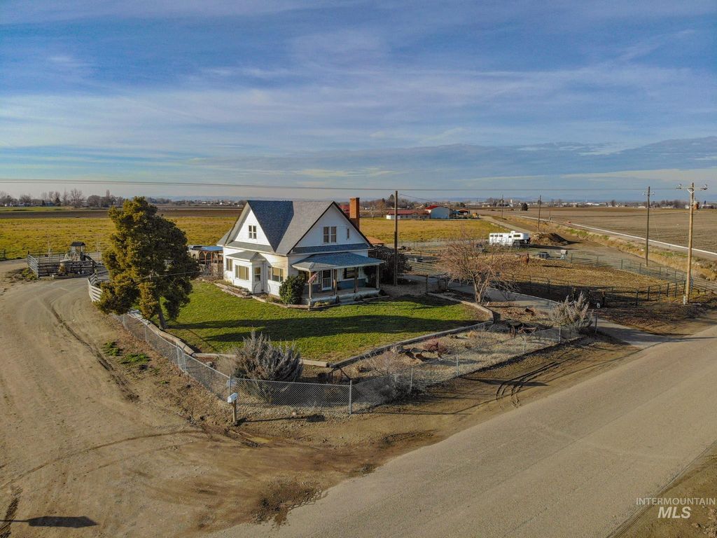 Photo of 5805 Custer Road, New Plymouth, ID 83655 (MLS # 98970755)