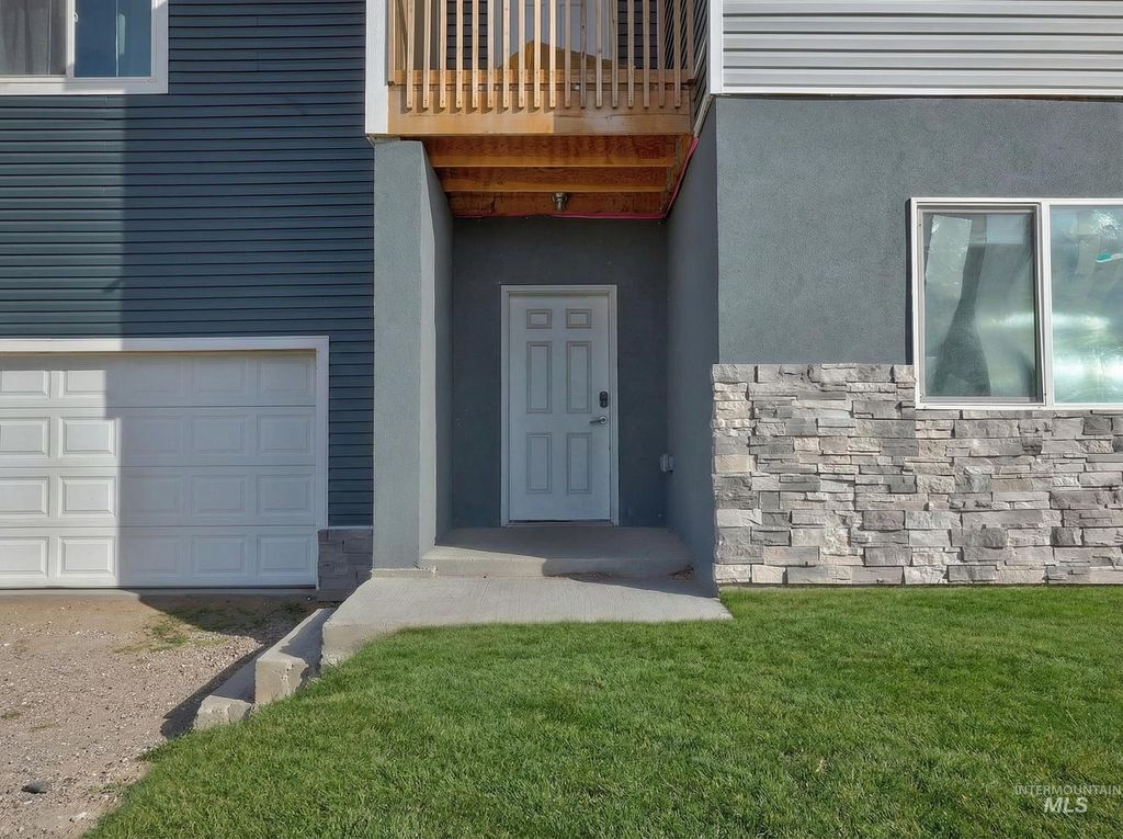 Photo of 6354 E Panorama Dr, Idaho Falls, ID 83401 (MLS # 98979078)