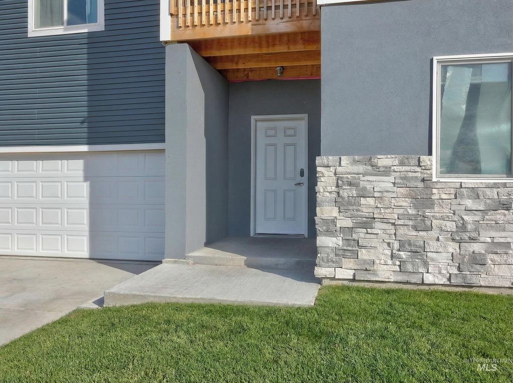 Photo of 6354 E Panorama Dr, Idaho Falls, ID 83401 (MLS # 98979078)