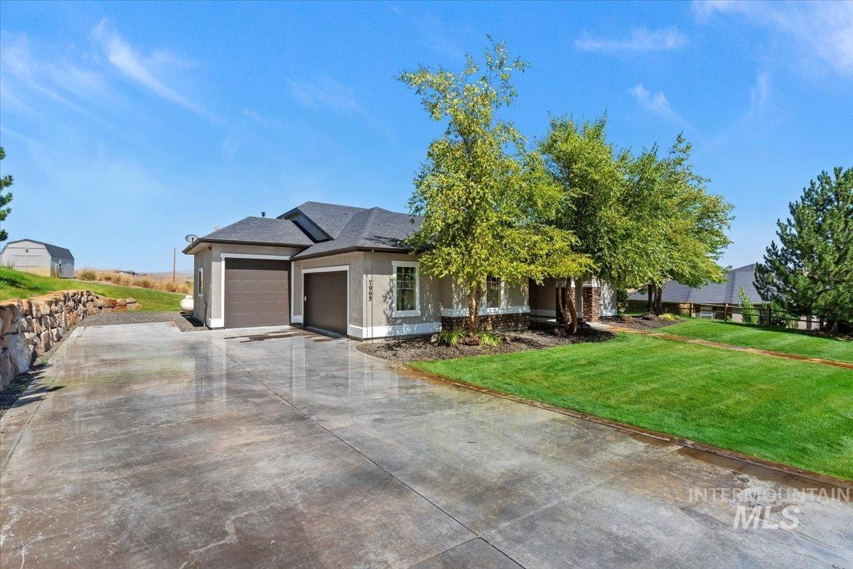 7965 N Grand Ridge Lane