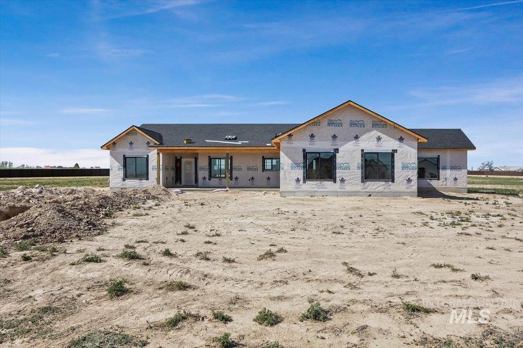 Photo of 3705 N 2416 E, Filer, ID 83328 (MLS # 98985109)