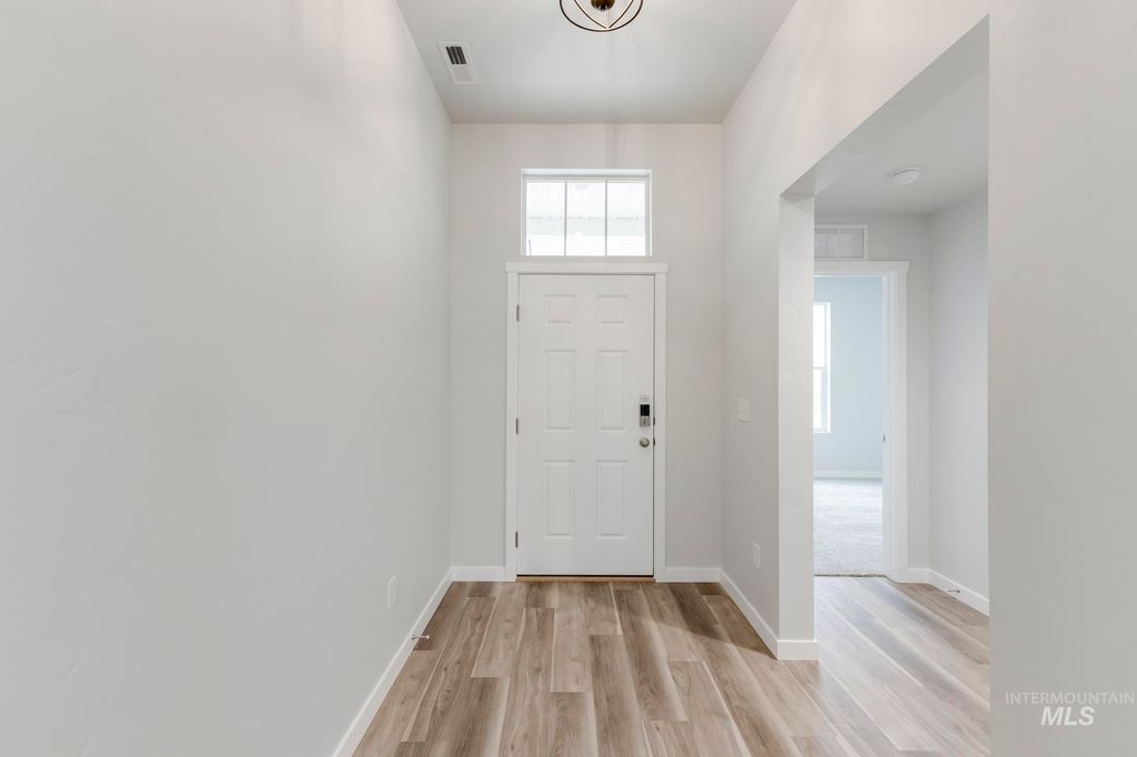 Photo of 7092 E Marble Springs Dr, Nampa, ID 83687 (MLS # 98981864)