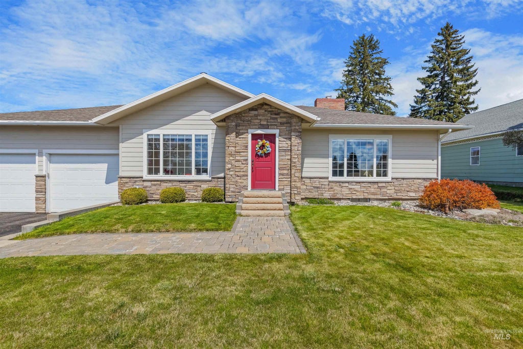 Photo of 404 Halliday St, Craigmont, ID 83523 (MLS # 99001530)