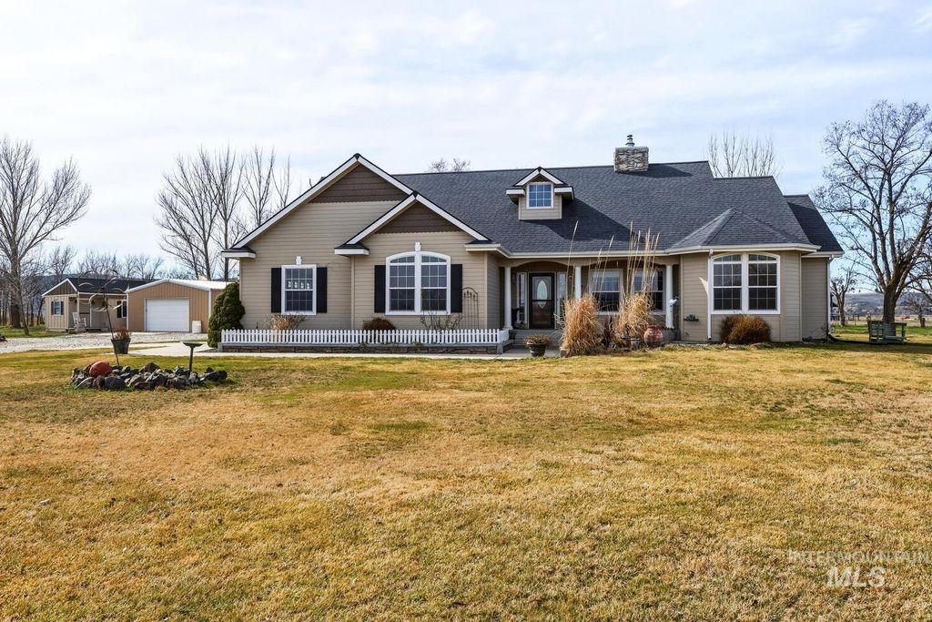 Photo of 2405 Star Ln, Emmett, ID 83617 (MLS # 98966269)