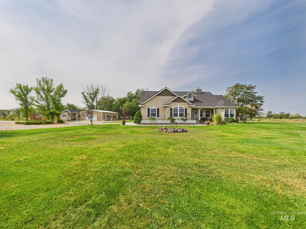 Photo of 2405 Star Ln, Emmett, ID 83617 (MLS # 98966269)