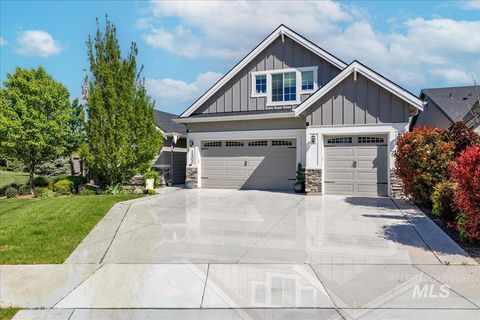 Photo of 3300 E Levin Dr, Meridian, ID 83642 (MLS # 98966187)