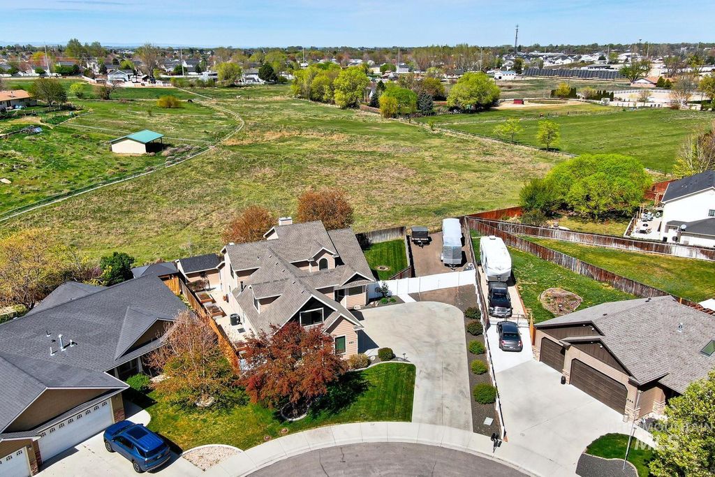 Photo of 482 E Wild Lilac Ct, Kuna, ID 83634 (MLS # 98981366)