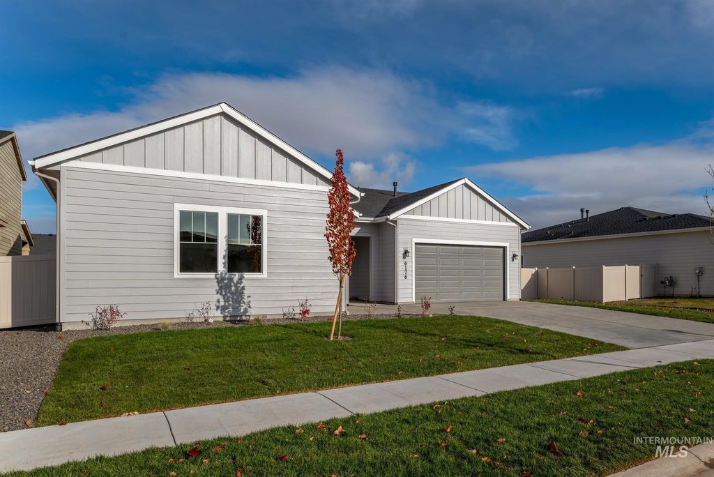 Photo of 6176 W Doublerock Ct, Meridian, ID 83646 (MLS # 98976595)