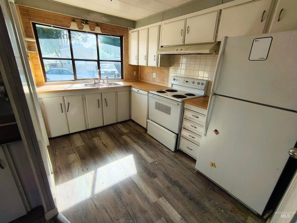 Photo of 1320 W Flamingo Ave #43, Nampa, ID 83651 (MLS # 98998674)