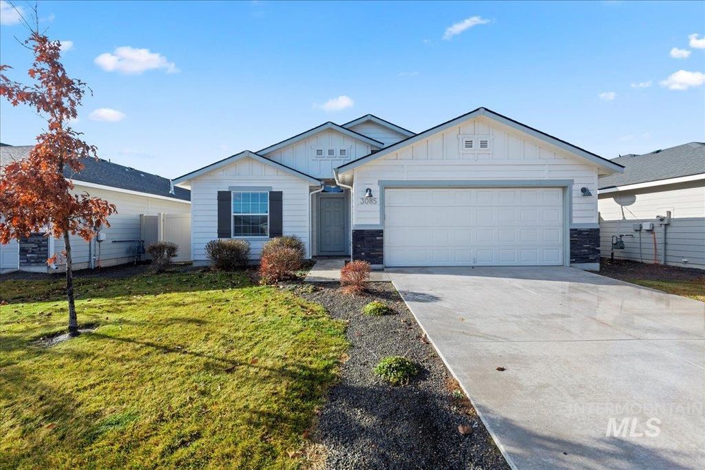 Photo of 3085 N Saratov Way, Kuna, ID 83634 (MLS # 98970295)