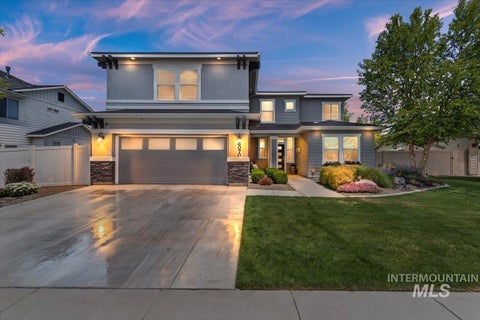 Photo of 6070 E Canyon Crossing Dr, Nampa, ID 83651 (MLS # 98990723)