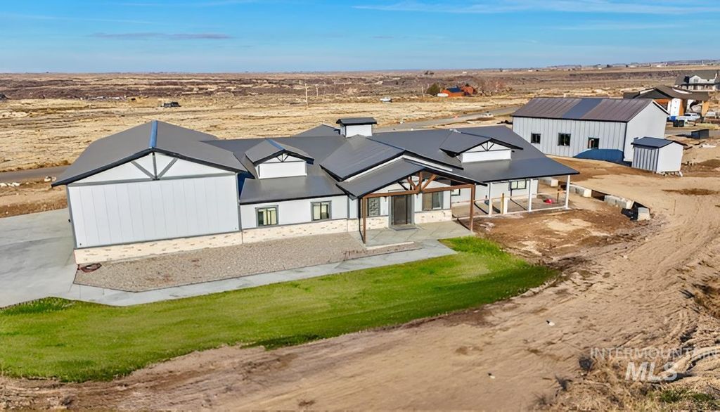 Photo of 4038 N 3510 E, Kimberly, ID 83341 (MLS # 98972505)