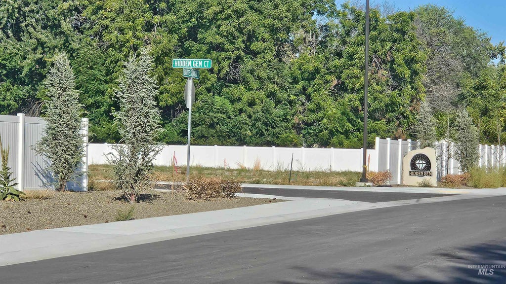 Photo of 707 Hidden Gem Court, Emmett, ID 83617 (MLS # 99003394)
