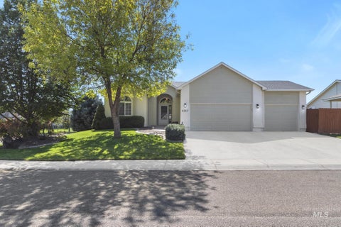 Photo of 2007 W Blossom Ave, Nampa, ID 83651 (MLS # 98999727)